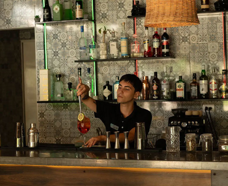 Snack bar